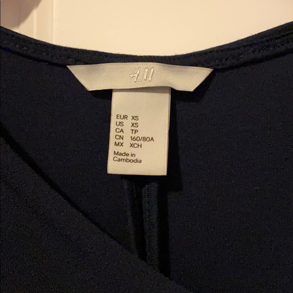 Dress - Picture 3 of 7